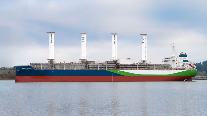 LR упростил оценку ветродвижителей для соответствия эко-нормам IMO и ЕС