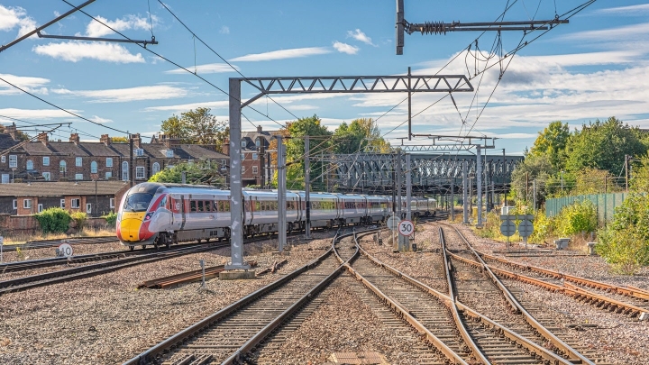 Konux выводит CoBrix на рынок Великобритании: искусственный интеллект для надёжных железных дорог